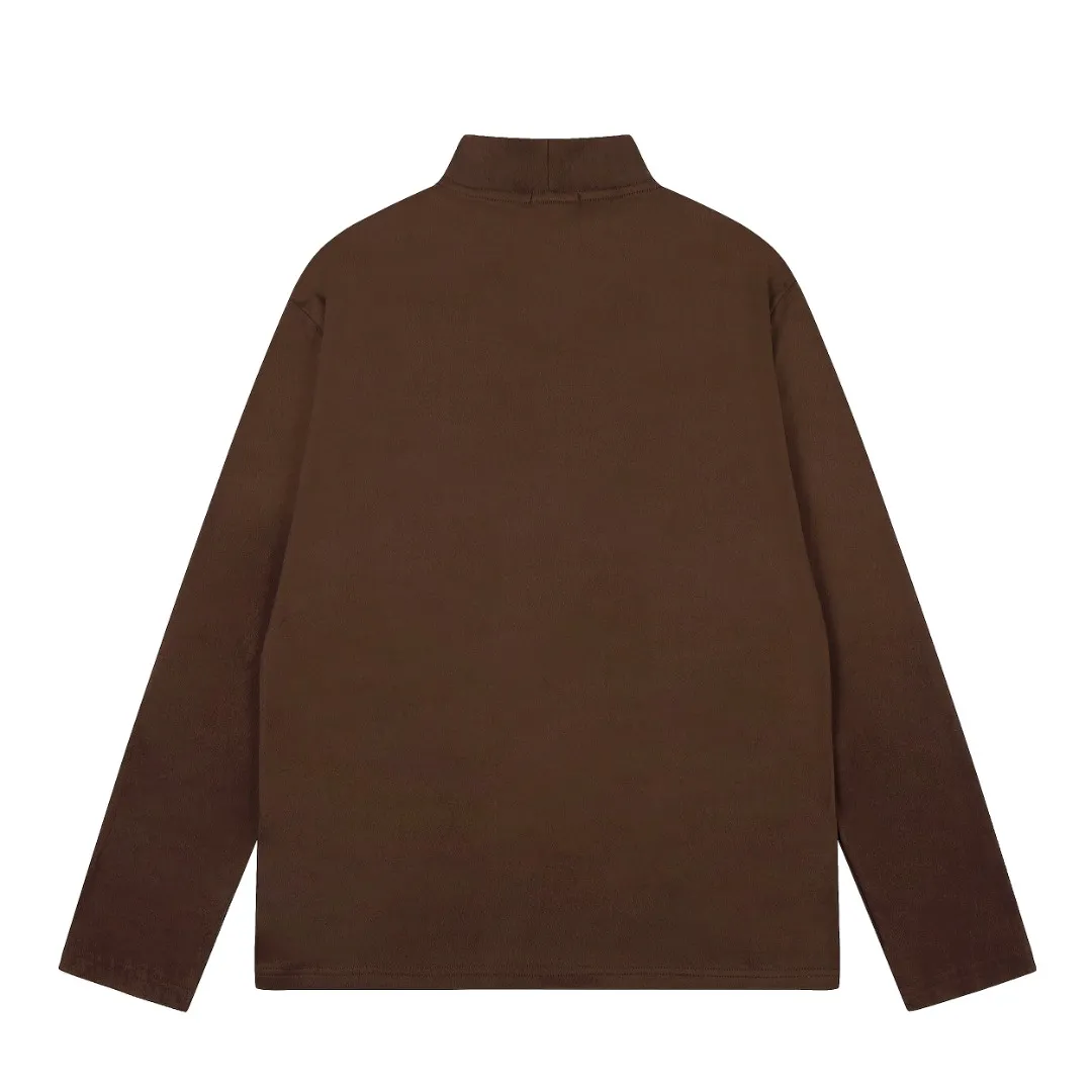 P190 Top quality" Style number: DS606# (not off the shelves all year round) [Ralph Lauren half turtleneck solid color pony embroidery logo basic round neck long sleeves] ✅Ralph Lauren Ralph Lauren classic basic versatile unisex half turtleneck pullover German velvet long sleeves ✅Main supply platform live broadcast Wholesale entities Replenish when out of stock Not off the shelves ✅ZP quality 1:1 version Scan the code to enter the GF website Counter quality ✅Detailed quality The only one in Guangzhou 280g German velvet fabric is comfortable and warm. It focuses on high-end and cost-effective. Needless to say good quality. ✅The version is restored to the original order. The maximum size can be worn up to 180 pounds. Loose, comfortable and stress-free. ✅The upper body is simple and easy to match. A must-have item for ootd. Good-looking clothes are never picky. A must-have in couples' wardrobes. Size: